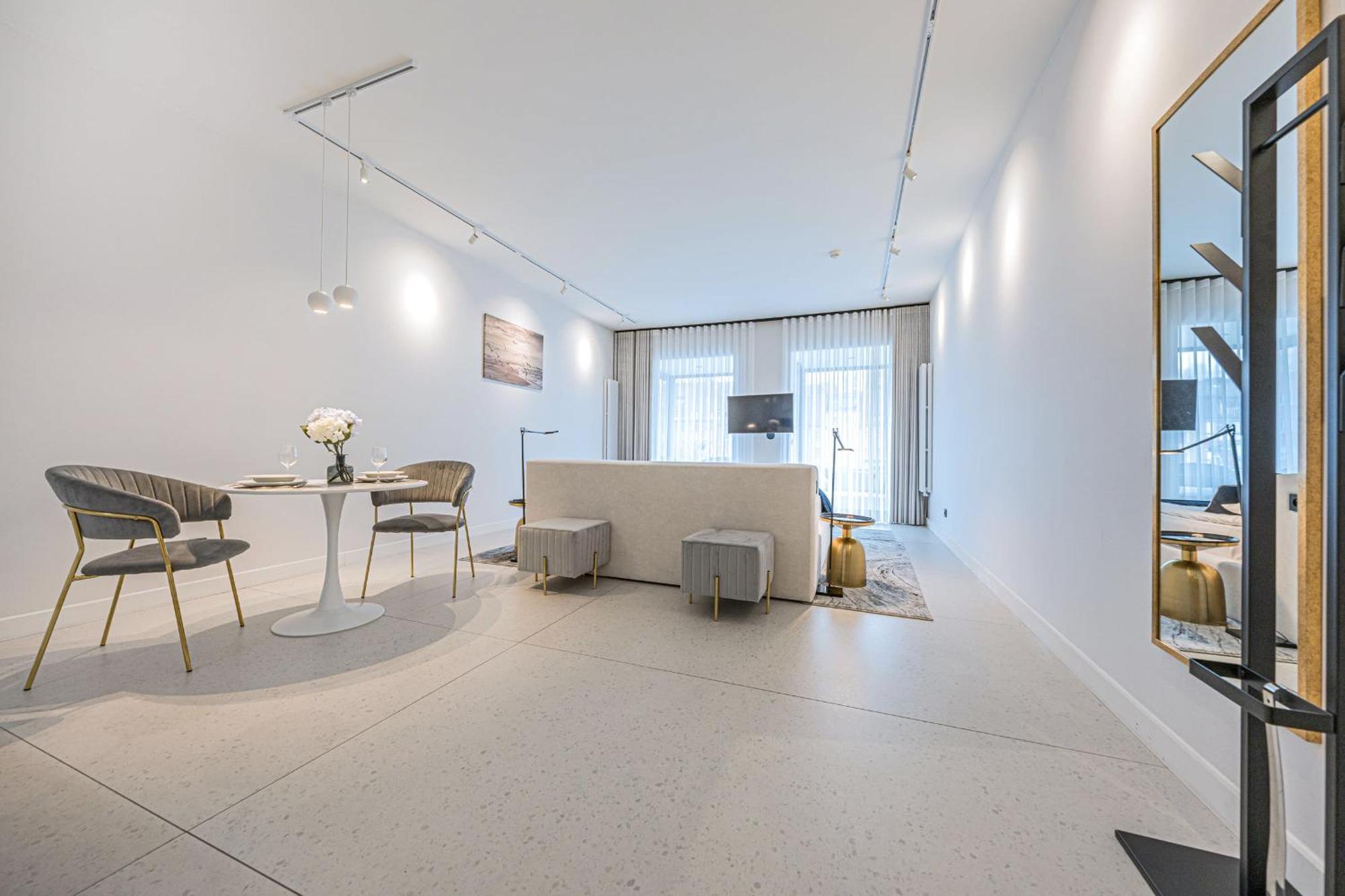 Rent Like Home - Deo Plaza Wyspa Spichrzow Gdańsk Eksteriør billede