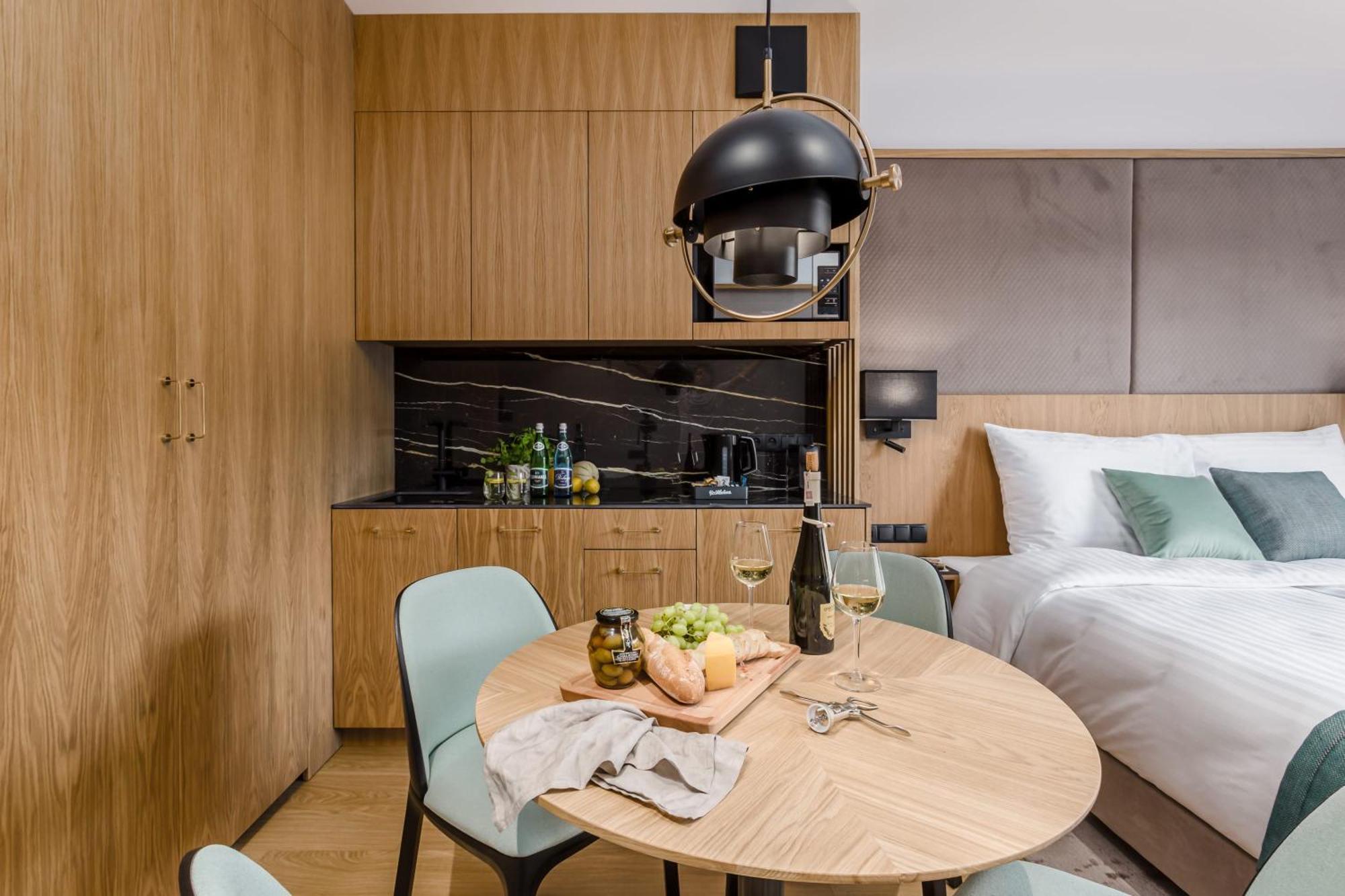 Rent Like Home - Deo Plaza Wyspa Spichrzow Gdańsk Eksteriør billede